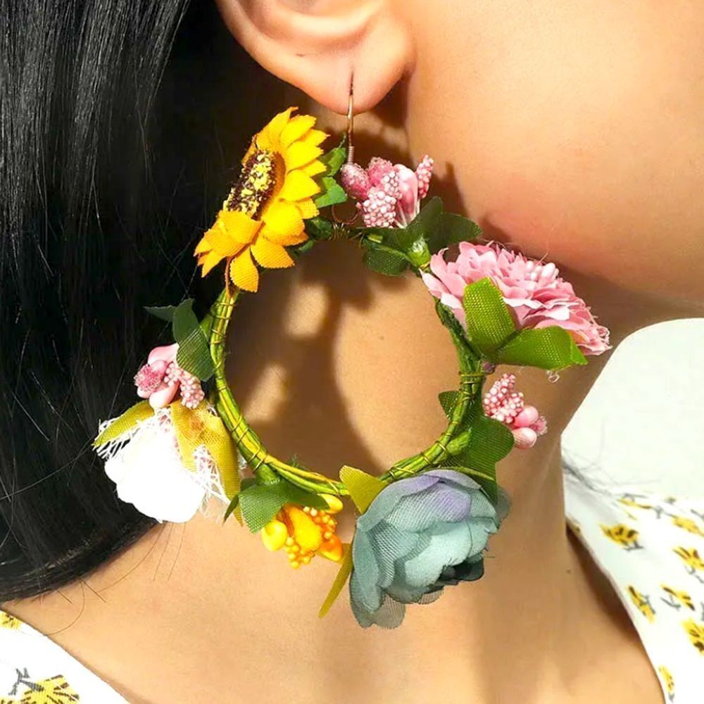 ✨🆕✨ 🌻 BoHo Flower Hoop Earrings 🌺✨